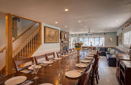 North Beach Haven Casa | Beach House Retreats on LBI 8- Just Steps to Beach - Gourmet Kitchen & Rooftop HotTub