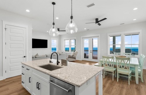 Port St. Joe Casa | Beach House - Sand Castle Hideaway