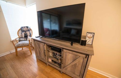 Oceanmarsh Subdivision Casa | Beach house villa! Screened in porch, with views!