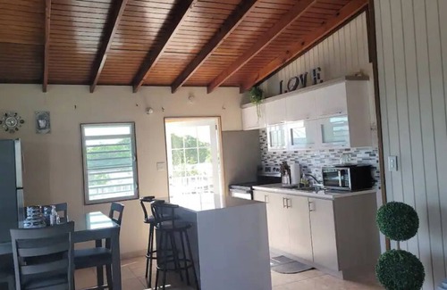 Salinas Casa | Beach House w/ pool/ac/wifi/cable/ Salinas PR