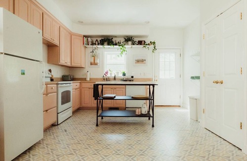 North Beach Casa | Huge Beach Bungalow w/Yard, Beach Passes, 2 King Bds near Boardwalk, Restaurants