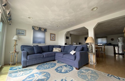 Matunuck Casa | Casa de playa con gran terraza y vista al mar!