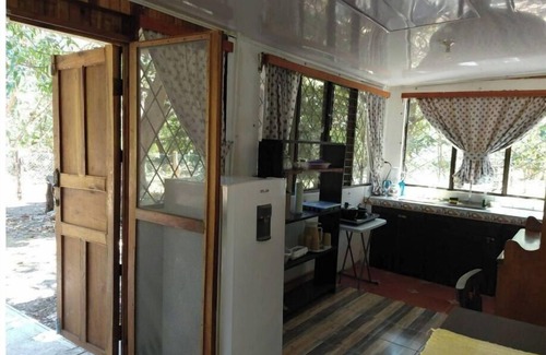 La Cruz Casa | Casa de playa con amplió terreno y privacidad
