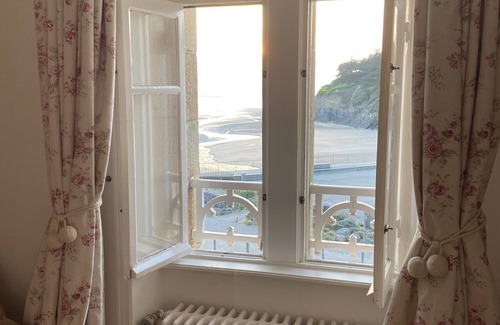 Pentrez Villa | House on the beach panoramic view
