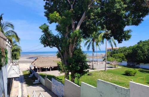 El Palmar Casa | Beach House with Pool Steps away from the beach
