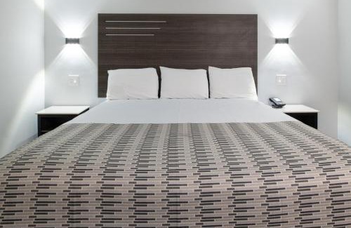 Huntington Beach Hotel | beach inn motel