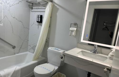 Huntington Beach Hotel | beach inn motel