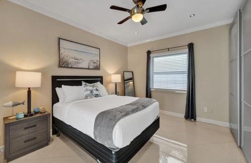 Hendricks and Venice Isles Apartamento | Beach Isles Modern 1BR in Fort Lauderdale with Patio
