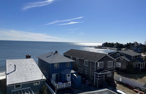 Milford Casa | Beach living with all the amenities, comfort and amazing views year round.