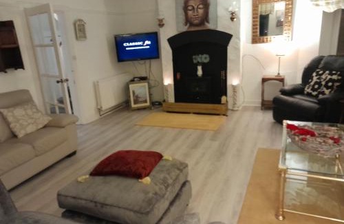 Portballintrae Casa | Beach lodge Stunning Sea Views