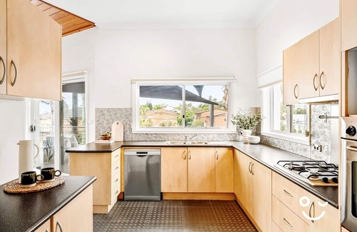 Thirroul Casa | Beach Lovers Delight @ Thirroul Beach
