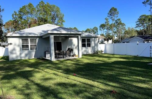 Palm Coast Casa | Beach Lovers New House! 10 min to beach - 6 guests