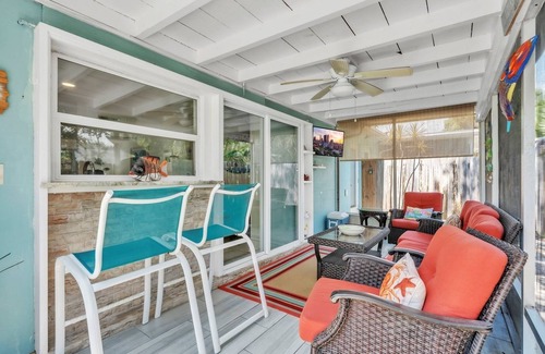 Anna Maria Casa | Beach N Bay 2 Bedroom Villa by RedAwning