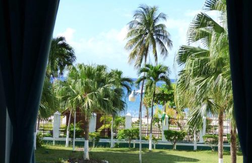 Ocho Rios Apartamento | Beach One Bedroom Suite A17
