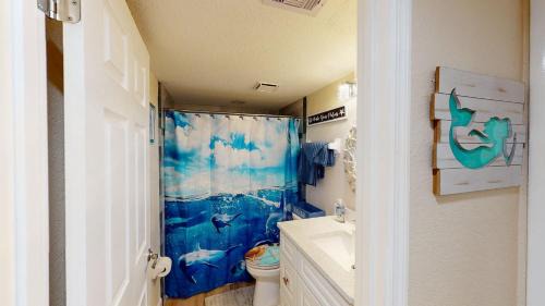 Point East Apartamento | Beach Paradise, Steps to the Ocean 2nd floor