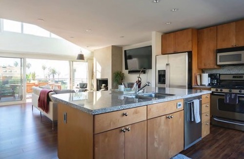 Playa Del Rey Condominio | Hermoso moderno Get-Away en la playa con 2 cubiertas!