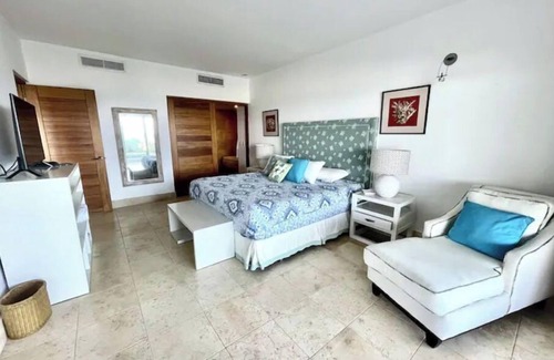 Punta Cana Complejo | Beach + Private Pool at Cap Cana