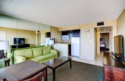 Virginia Beach Condominio | Beach Quarters Resort, frente al mar 7 / 6-7 / 13-1BR / 1BA, para 6 personas