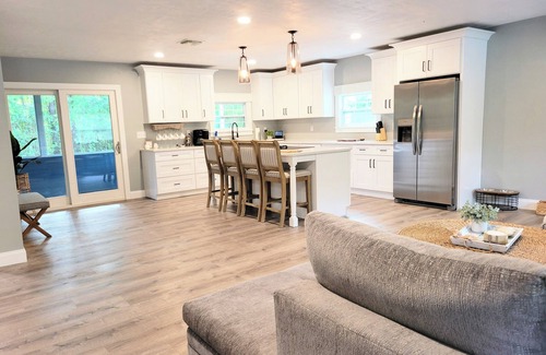 Steinhatchee Casa | Beach Rd Bungalow Dog-friendly