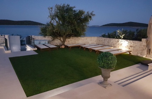 Sevid Villa | Beach Residence MSJ Sevid con piscina climatizada