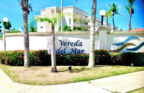 Zarzal Apartamento | Playa Exclusiva. Piscina. Bosque Tropical El Yunque. Biobay. Golf. Seguridad.