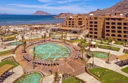 El Marasal Apartamento | Beach Resort in Loreto, Mexico for the Holidays!