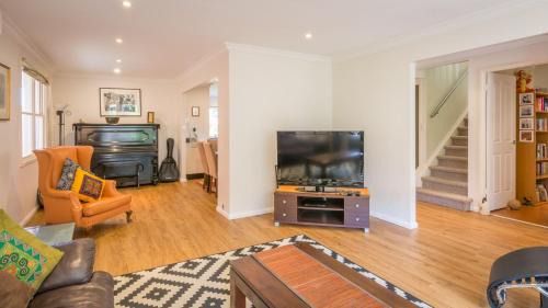 Gerroa Casa | Beach Retreat Unmatched School Holiday Special Only 450 PER Night