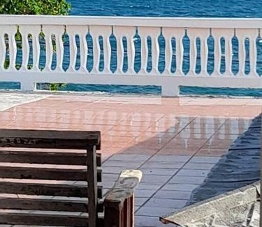 Whitehouse Apartamento | Beach Scapes at Lola's