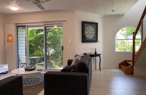 North Ward Apartamento | BEACH, SHOPS & STRAND 5 min walk away