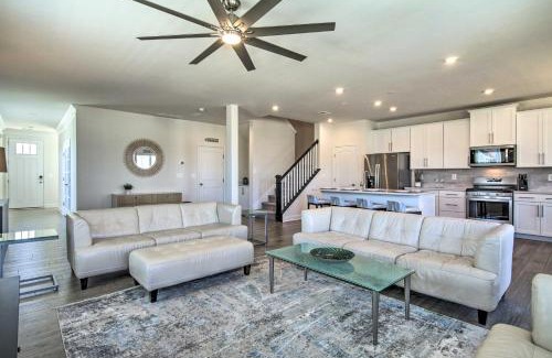 Millville Casa | Beach Shuttle and Pool Bishops Landing Townhome