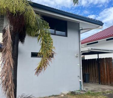 Punaauia Cama Y Desayuno | Beach side Duplex