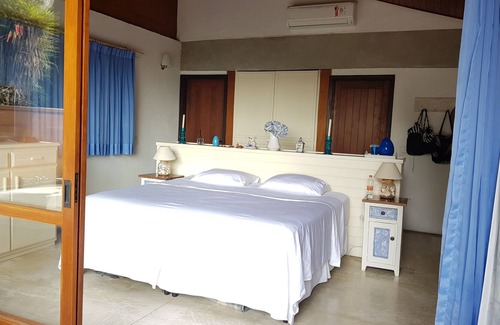 Cidade Jardim Tom Casa | Beach side house, Cond. Tijucopava