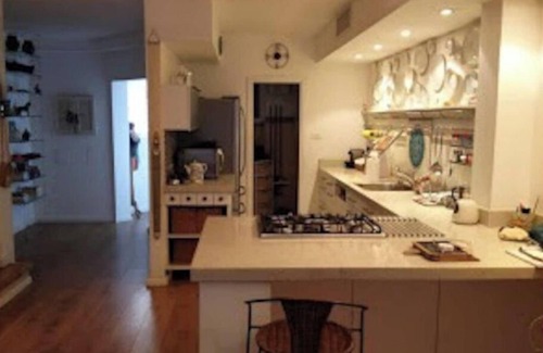 Tel Aviv Promenade Cabaña | Beach spacious cottage