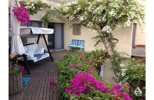 Tel Aviv Promenade Cabaña | Beach spacious cottage