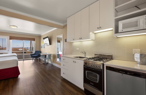 Westside Santa Cruz Hotel | Beach Street Inn and Suites