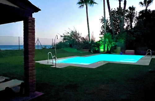 Almayate Bajo Apartamento | Estudio playa