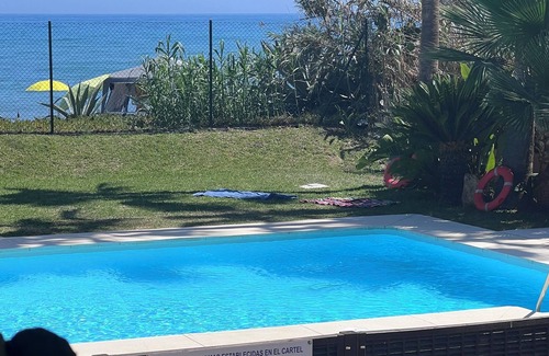Almayate Bajo Apartamento | Estudio playa