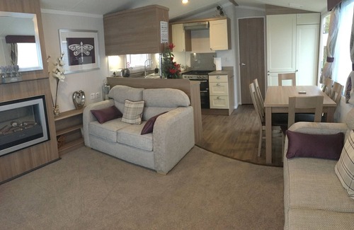Pagham Casa | Beach Timbers 'Caravan' en Church Farm Haven Holiday Resort