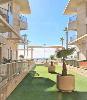 Alboraya Apartamento | BEACH VALENCIA LUXURY A40-13 Apartment with terrace and sea views