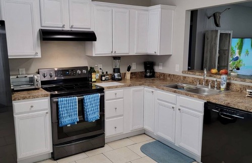 Palatka Casa | Beach Vibes *King & Queens Beds Free Wifi