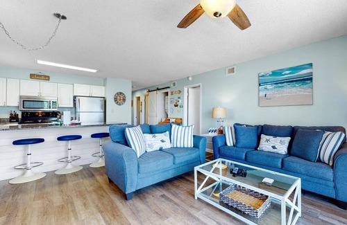 Orange Beach Condominio | Beach View 3br/2ba W/pools Sleeps 8
