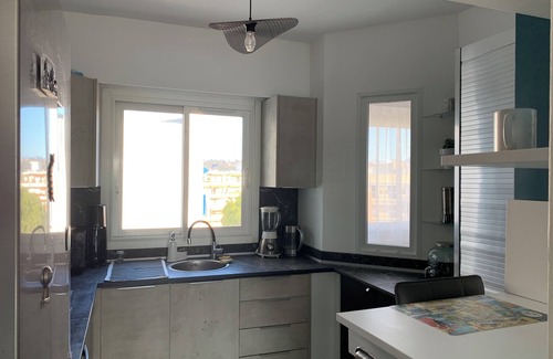Cros-de-Cagnes Apartamento | VISTA AL MAR Y LA MONTAÑA .. UBICACIÓN IDEAL. ESTACIONAMIENTO