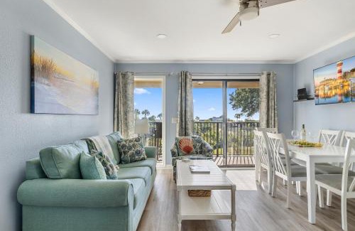 Folly Field Apartamento | Beach view Balcony Huge Pool Cozy Villa