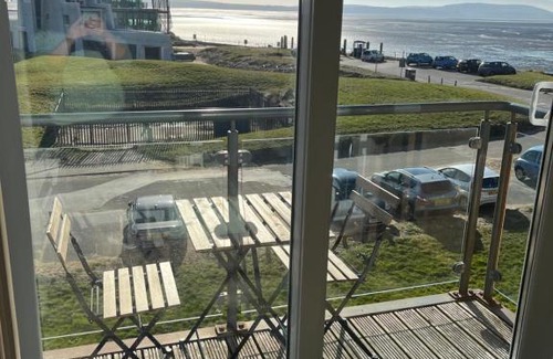 Llanelli Apartamento | Beach View Flat on Coastal Path