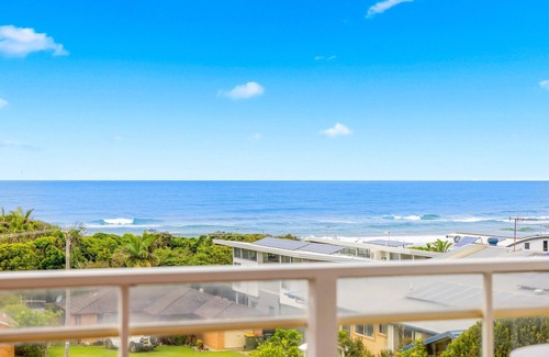 Lake Cathie Cabaña | Beach-View Lake Cathie seaside cottage