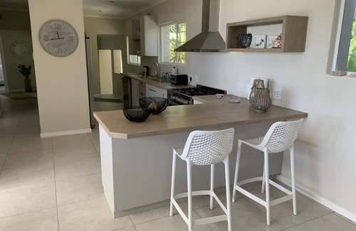 West Bank Casa | Beach View Paradise
