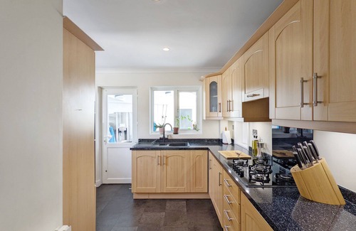 Middleton-on-Sea Cabaña | Beach View - sleeps 11 guests in 5 bedrooms