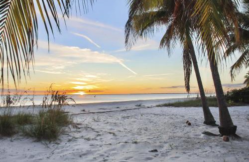 Mid Island Casa | Beach Villa A by Sun Palace Vacations