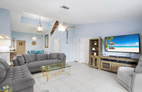 Mid Island Casa | Beach Villa A by Sun Palace Vacations