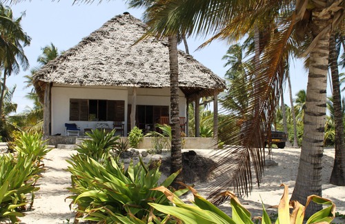 Pangani Casa | Villa De Playa En La Famosa Playa Ushongo-Tanzania. Se sienta en una parcela de 1 acre.